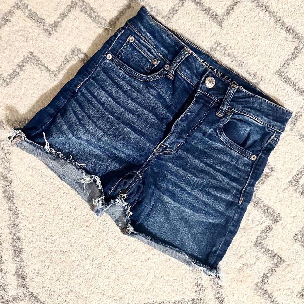 American Eagle Hi Rise Midi Short Size 2